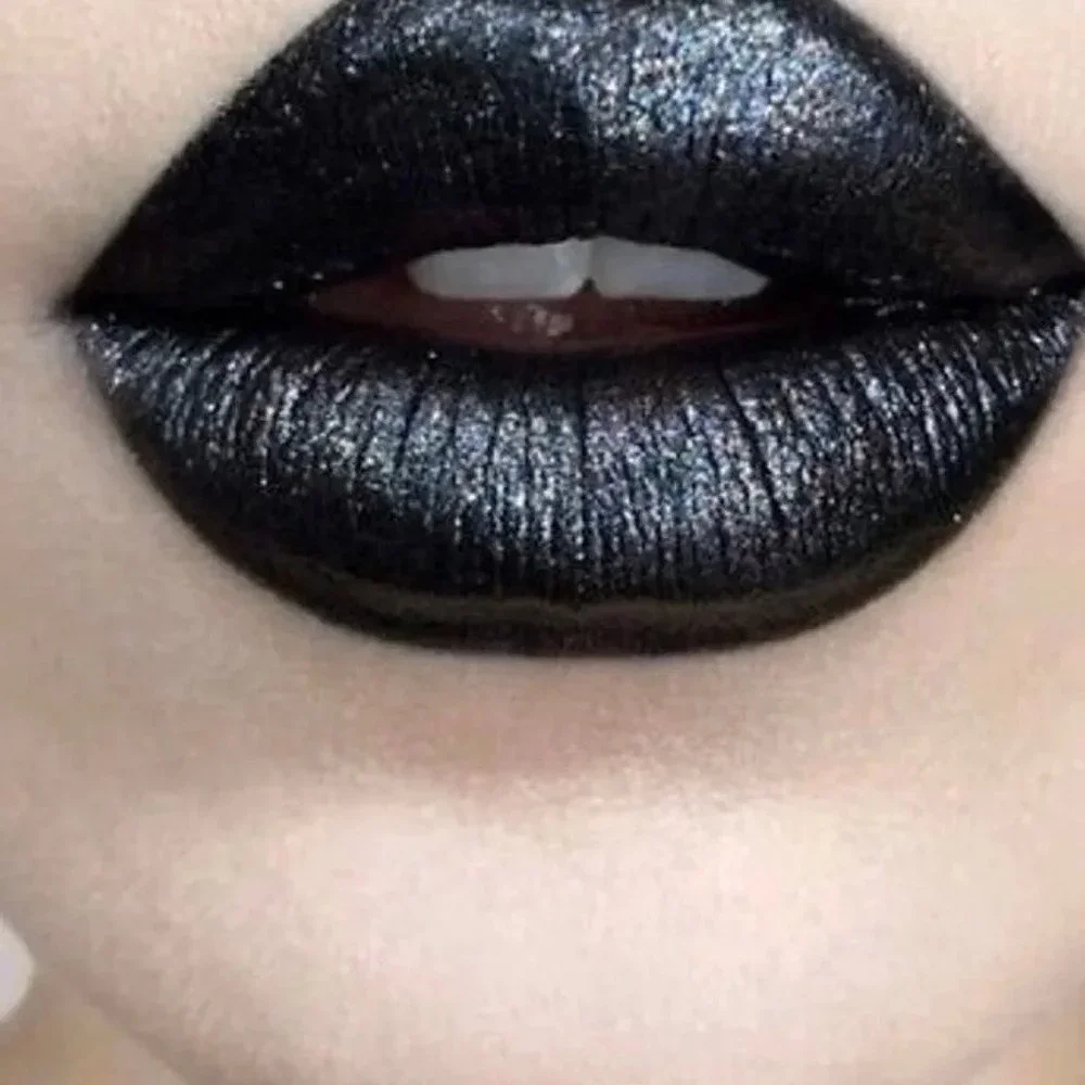 Kat Von D, KVD  Studded Kiss Creme Lipstick SLAYER (Black)  RETIRED  3.4 g NWB